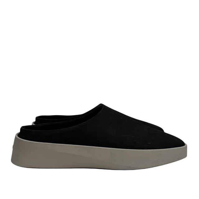 WOLF & SHEPHERD Size 38 Black Slide SHOE