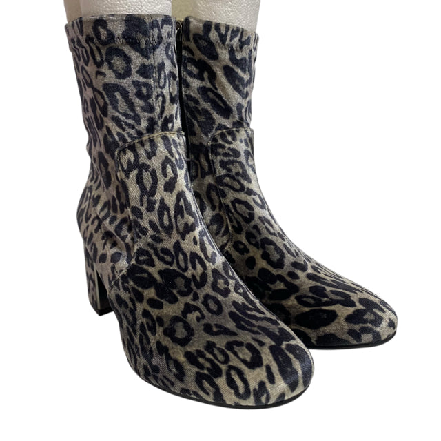 CAFE NOIR Size 37 Black Ankle Velvet NWOT SHOE