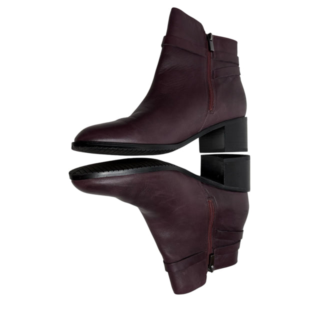 CLARKS Size 9 Maroon Ankle BOOT