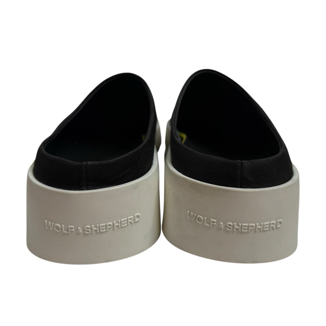 WOLF & SHEPHERD Size 38 Black Slide SHOE
