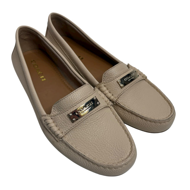 COACH Size 8 Cream Loafer Leather SHOE