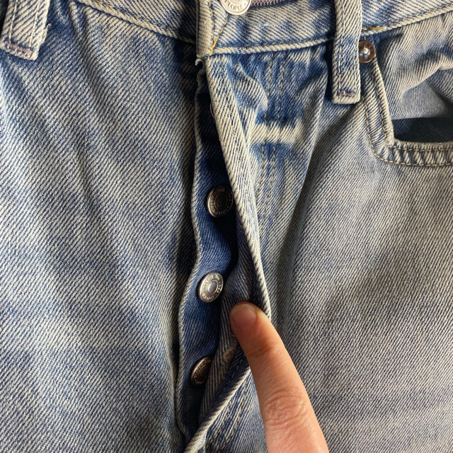 WE THE FREE Size 24 Light Blue Distressed Denim JEANS