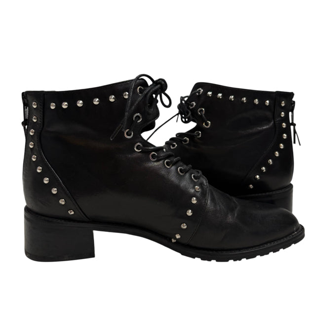 WEITZMAN Size 7 Black Laced Leather SHOE