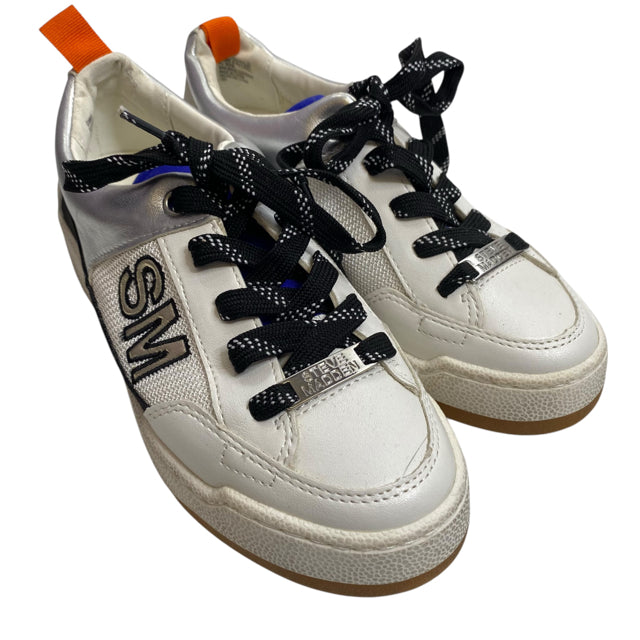 STEVE MADDEN Size 6 1/2 White/Black Sneaker NWOT SHOE