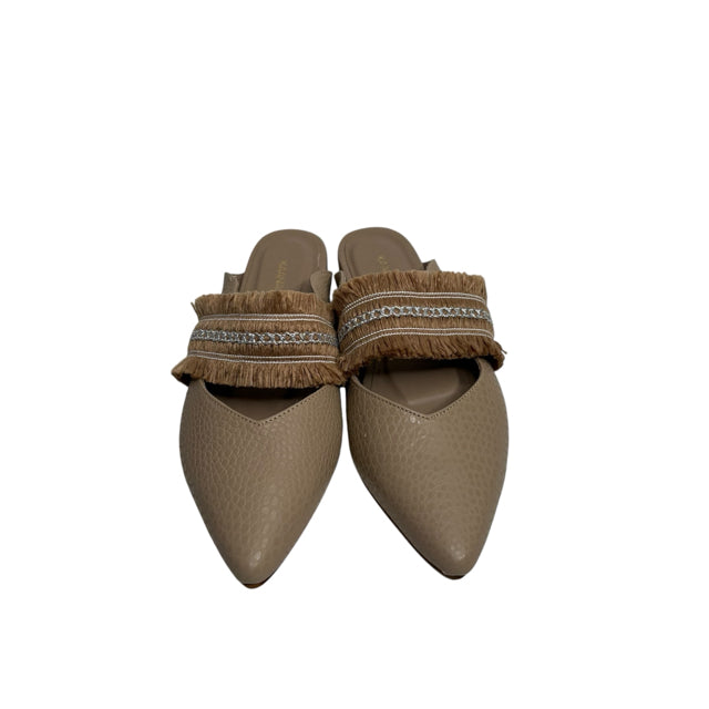 KAANAS Size 8 Tan Slide Faux Leather SHOE