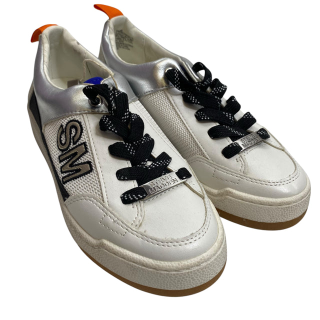 STEVE MADDEN Size 6 1/2 White/Black Sneaker NWOT SHOE