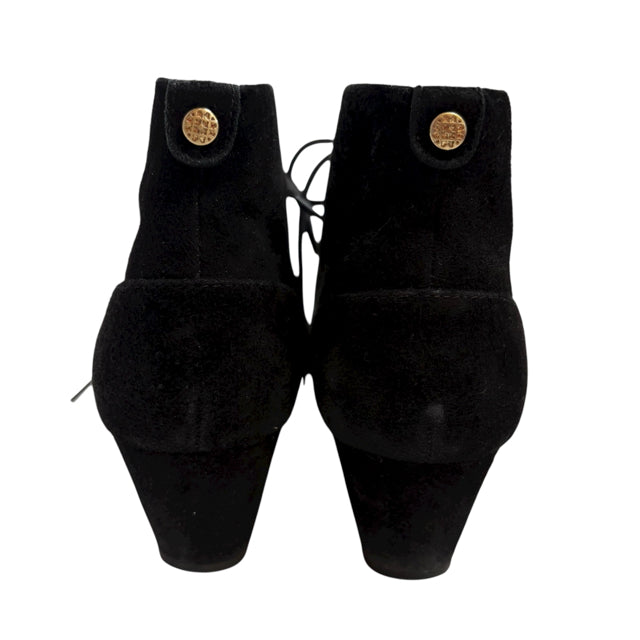 CLARKS Size 8 Black Laced Suede BOOT