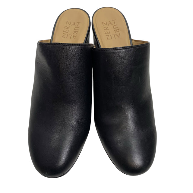 NATURALIZER Size 9 Black Mule Leather SHOE