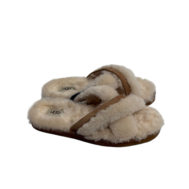 UGG Size 9 Cream/Tan SHOE