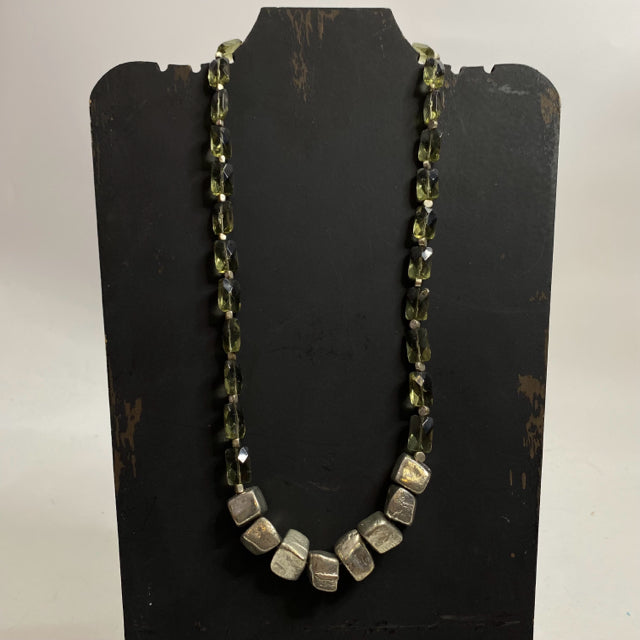 Costume NECKLACE