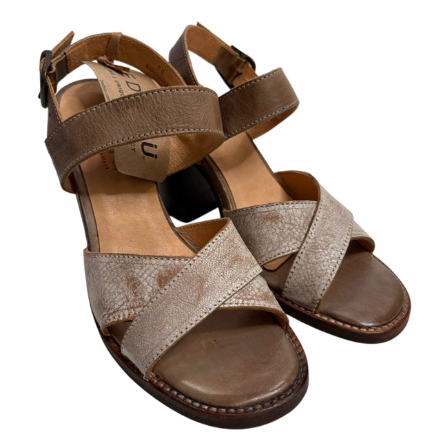 BED STU Size 7 Brown/Gray Block Heel Leather/Wood NWT SHOE