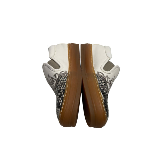 AGL Size 2 White/Gray Slip on Snake Look NWOT SHOE