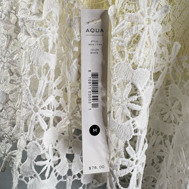 AQUA Size MEDIUM White Lace 3/4 Sleeve TOP