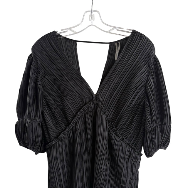 ANTHROPOLOGIE Size MEDIUM Black Pleats 3/4 Sleeve Polyester NWT DRESS