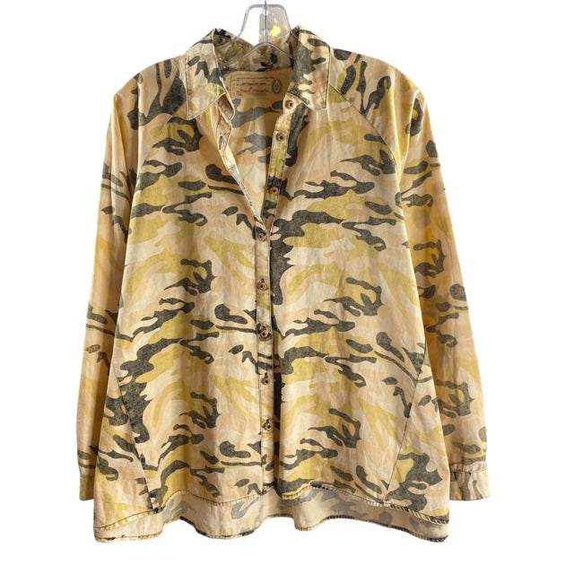 FREE PEOPLE Size X-SMALL Tan/Green Camo Long Sleeve Button Front Cotton TOP