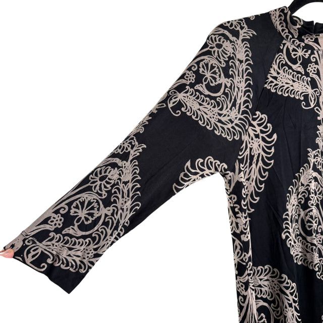FREE PEOPLE Size SMALL B/W Print 3/4 Sleeve DRESS