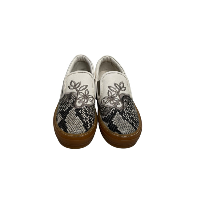AGL Size 2 White/Gray Slip on Snake Look NWOT SHOE