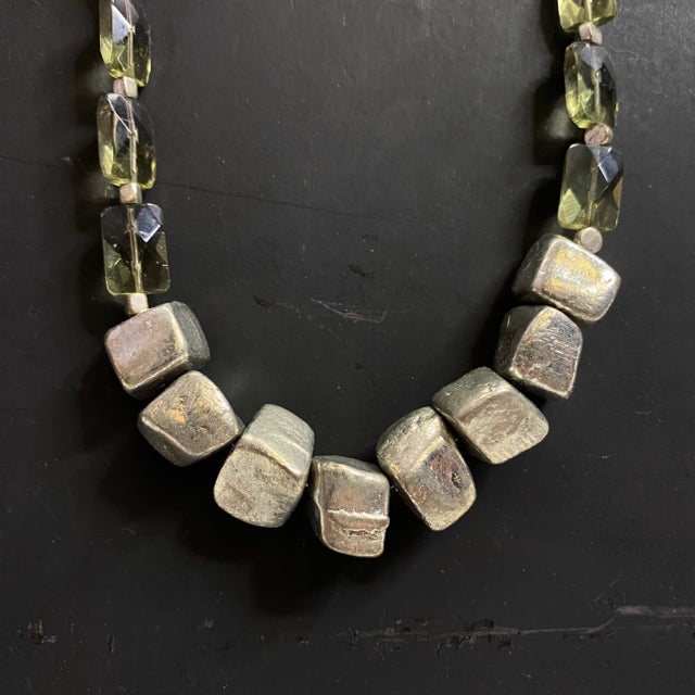 Costume NECKLACE