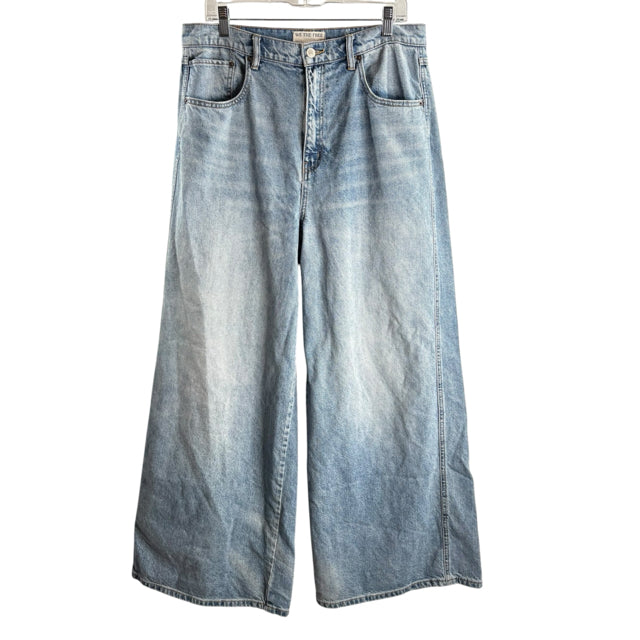 WE THE FREE Size 32 Blue JEANS