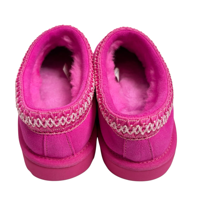 UGG Size 8 Hot Pink NWT SHOE