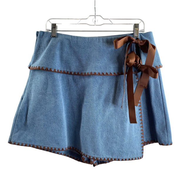 OLIVIA Size MEDIUM Light Blue Ribbon Detail Denim NWOT SKORT