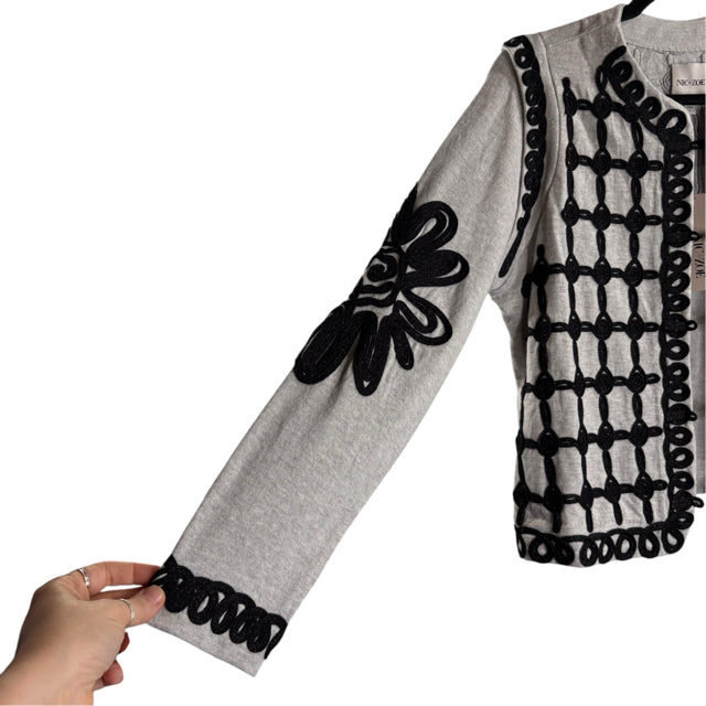 NIC & ZOE Size LARGE Gray/Black Embellished NWT SWEATER