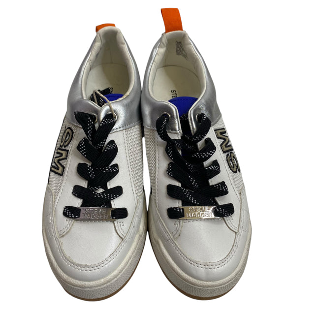STEVE MADDEN Size 6 1/2 White/Black Sneaker NWOT SHOE