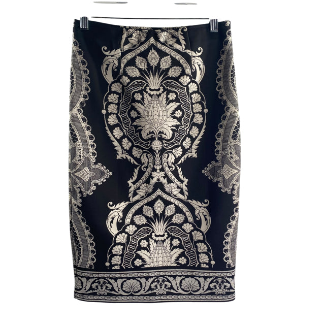 JEALOUS TOMATO Size SMALL Gray/Cream Print Pencil SKIRT