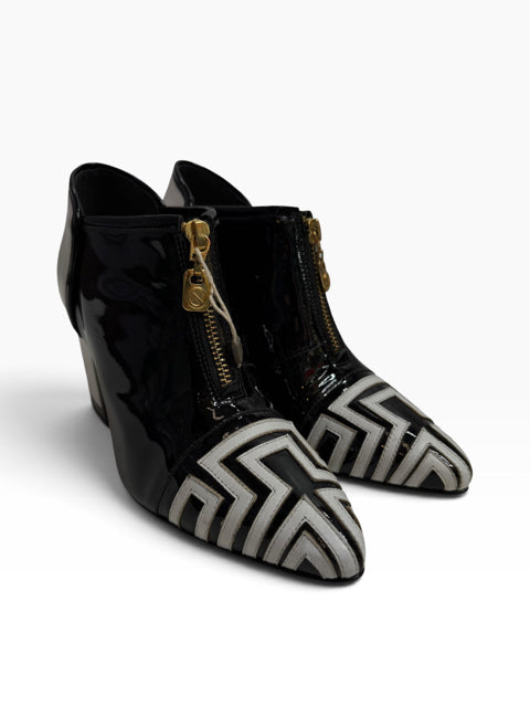 KAT MACONIE Size 6 B/W Bootie Patent Leather SHOE
