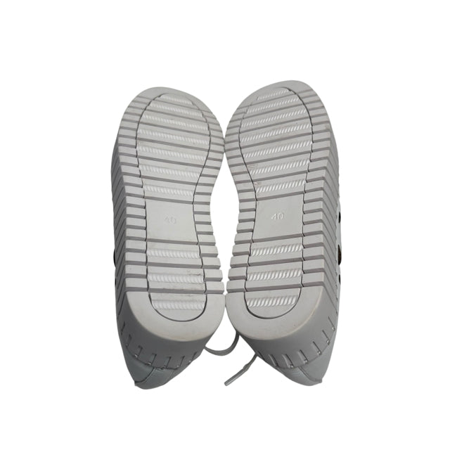 DJANGO & JULIETTE Size 40 White Sneaker Leather NWOT SHOE