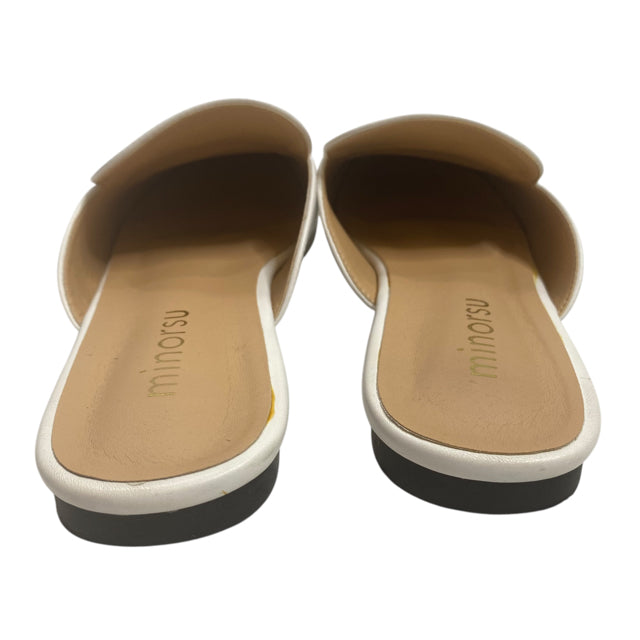 MINORSU Size 6 1/2 White Buckle Mules SHOE