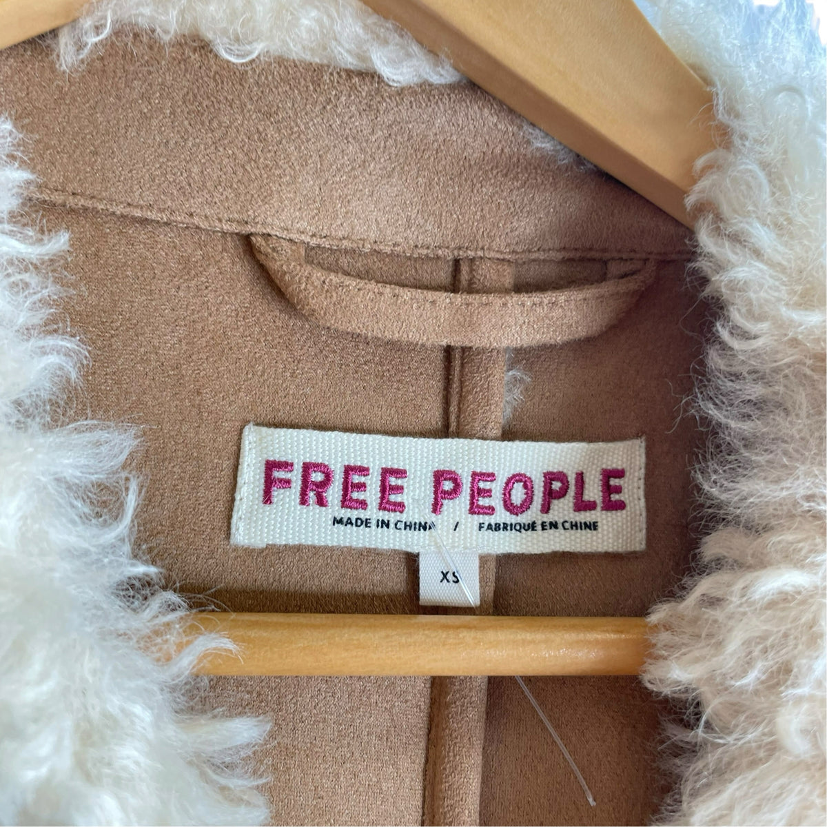 FREE PEOPLE Size X-SMALL Cream/Brown Curly Fur Faux Fur VEST (OUTER)