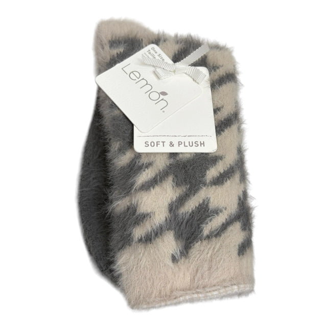 LEMON Gray/Tan Fleece NWT SOCKS