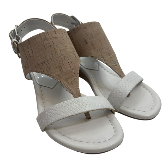 PLINER Size 7 White/Tan Thong Sandal Cork NWOT SHOE