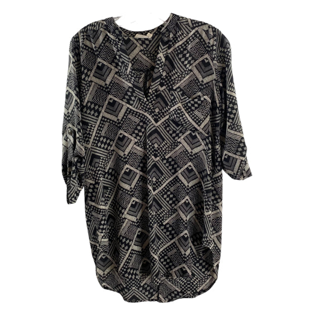 LUSH Size X-SMALL Black/Gray Print Rollup BLOUSE