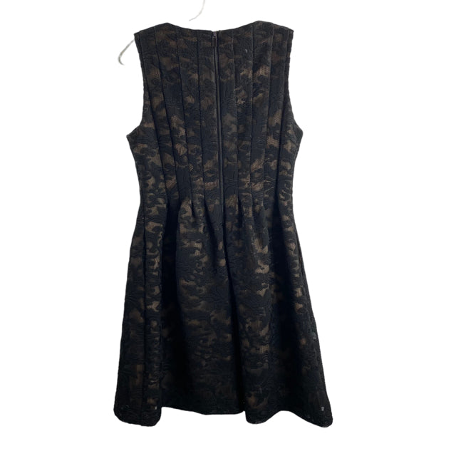 VINCE CAMUTO Size 6 Black Lace Overlay Sleeveless Polyester DRESS