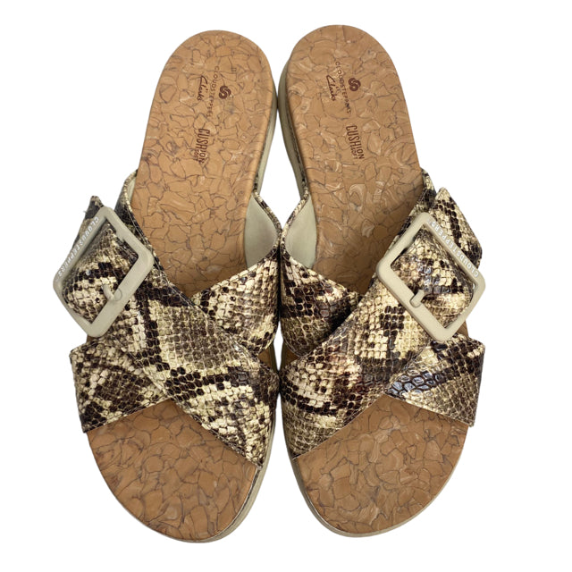 CLARKS Size 9 Green/Tan Slide Snake Look SHOE