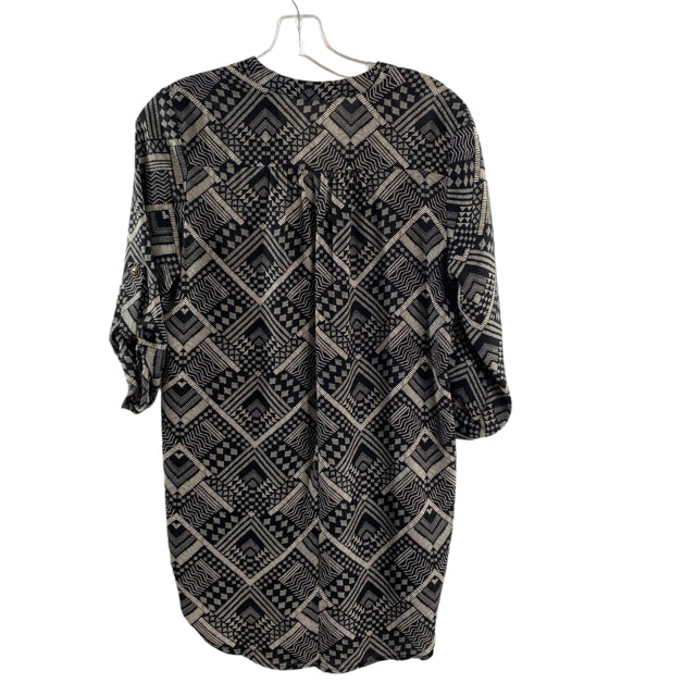 LUSH Size X-SMALL Black/Gray Print Rollup BLOUSE