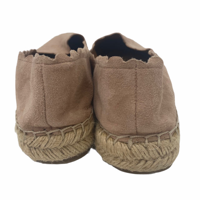 CROWN VINTAGE Size 6 Blush Flats Suede SHOE