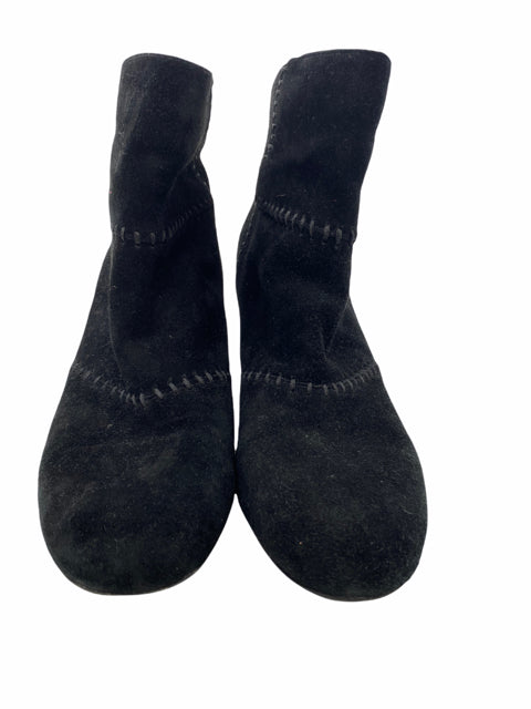 AEROSOLES Size 7 Black Ankle Suede SHOE
