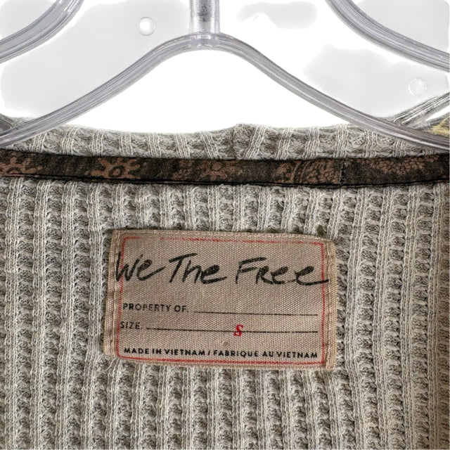 WE THE FREE Size SMALL Green Long Sleeve Hoodie TOP