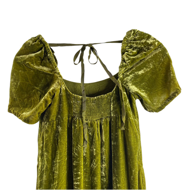 ANTHROPOLOGIE Size 00 Green Short Sleeve Crushed Velvet DRESS