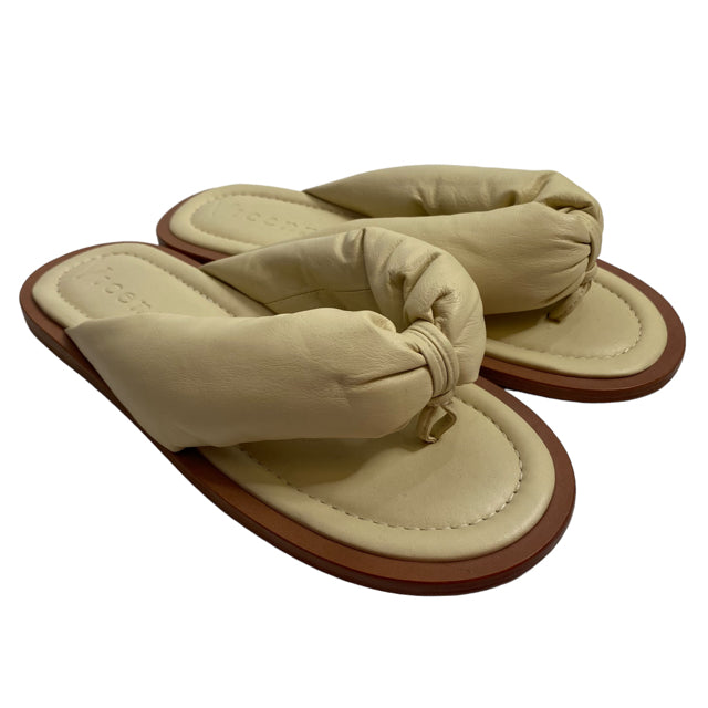 VICENZA Size 6 Cream Thong Sandal Puffy NWOT SHOE