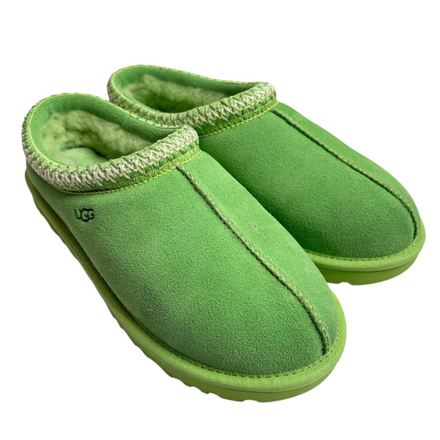 UGG Size 8 Lime NWT SHOE