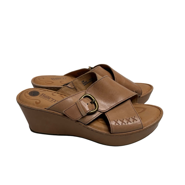 BORN Size 10 Tan Wedge Sandal SHOE
