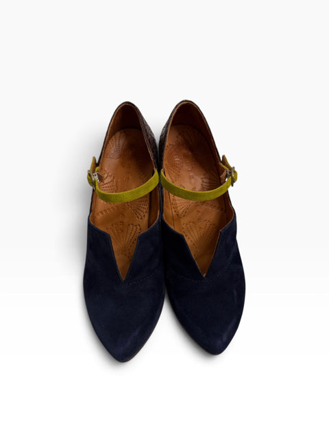 CHIC MIHARA Size 37 Navy/Multi T-Strap Suede SHOE