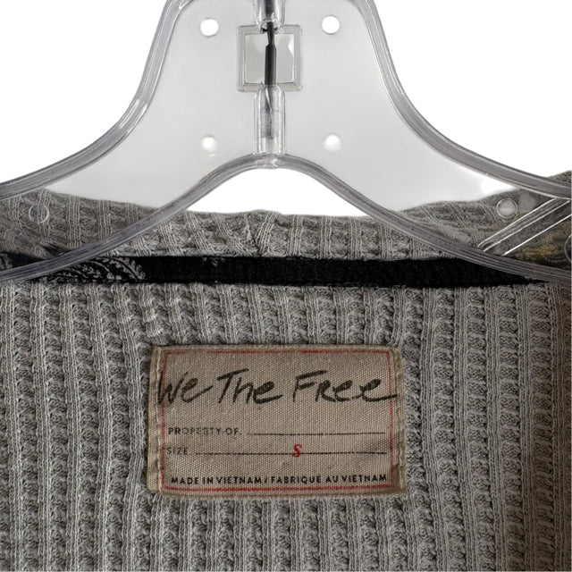 WE THE FREE Size SMALL Black Long Sleeve Hoodie TOP