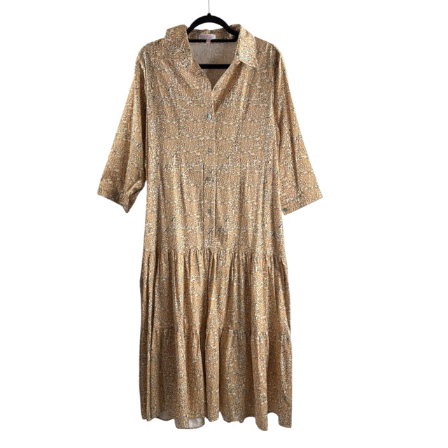 SUSAN ALBRIGHT Size MEDIUM Tan Print 3/4 Sleeve DRESS