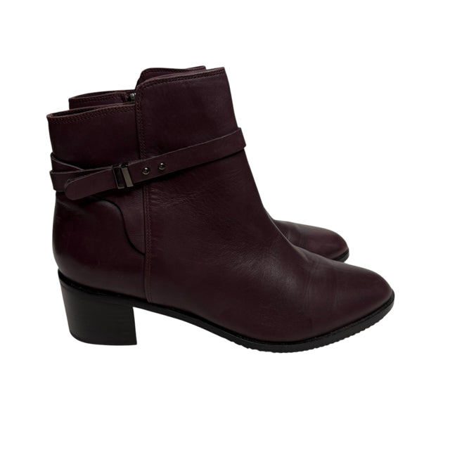 CLARKS Size 9 Maroon Ankle BOOT