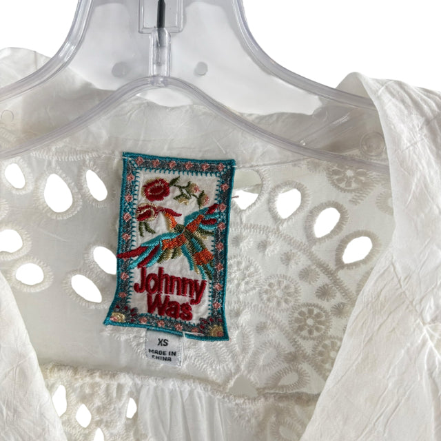 JOHNNY WAS Size X-SMALL White Eyelet Short Sleeve Button Front BLOUSE
